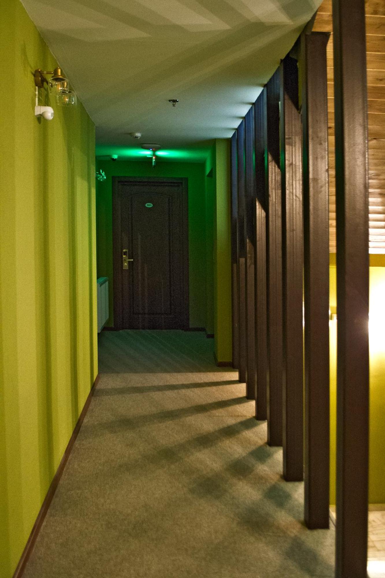 Green Inn Hotel Тбилиси Екстериор снимка