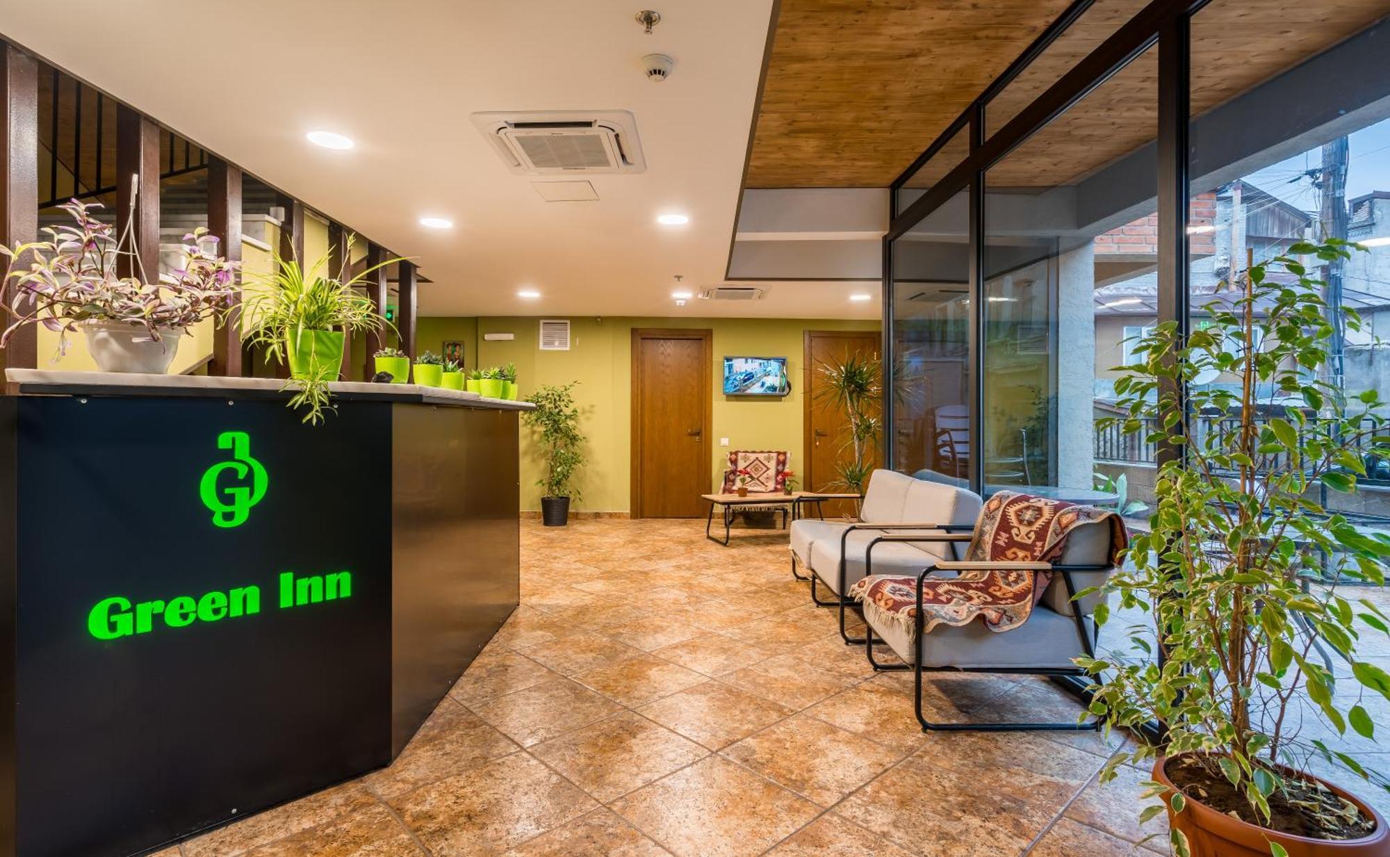 Green Inn Hotel Тбилиси Екстериор снимка