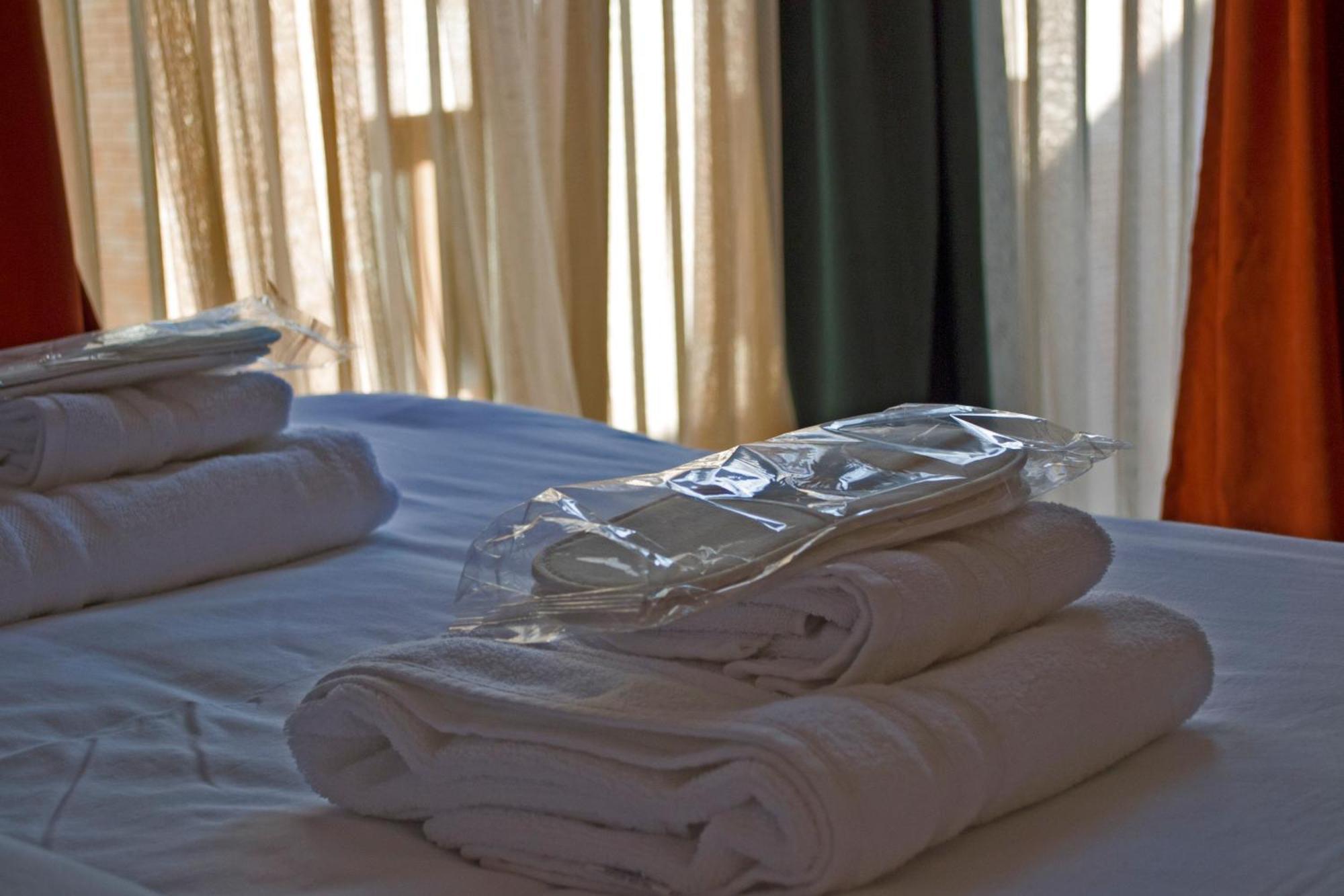 Green Inn Hotel Тбилиси Екстериор снимка