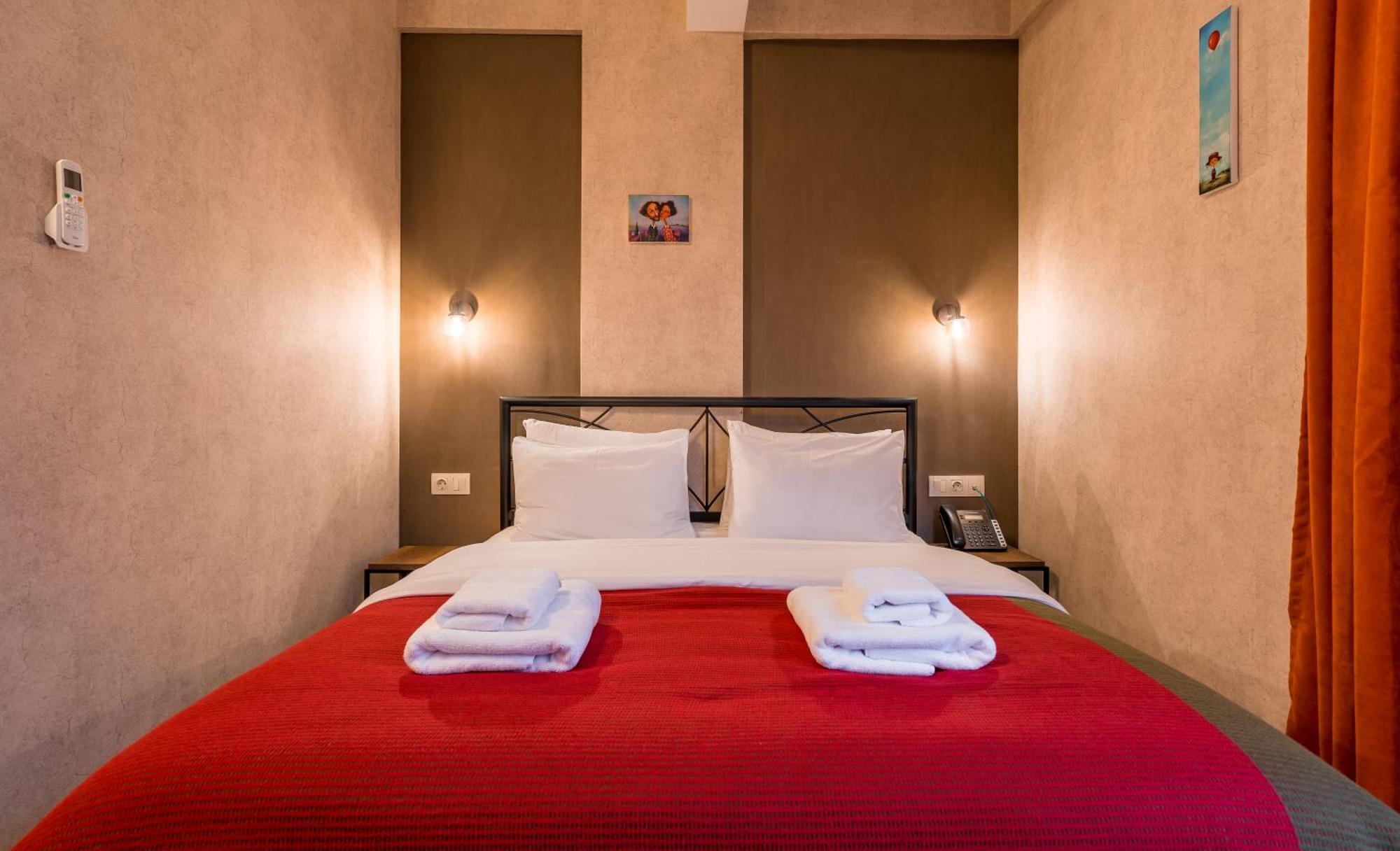 Green Inn Hotel Тбилиси Екстериор снимка